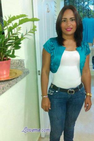 164567 - Teofila Age: 34 - Dominican Republic