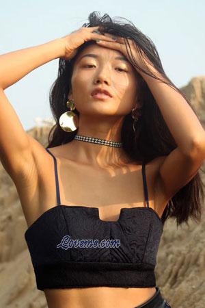 177493 - Jingyi Age: 33 - China