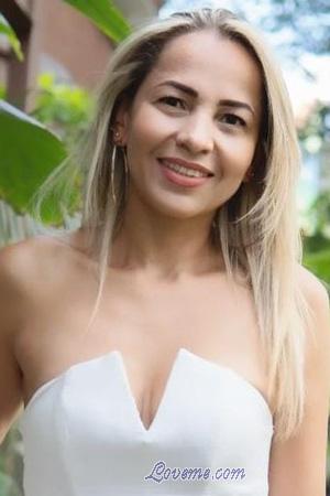 217040 - Gloria Elena Age: 41 - Colombia