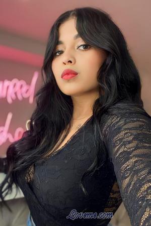 217496 - Yendy Age: 23 - Colombia
