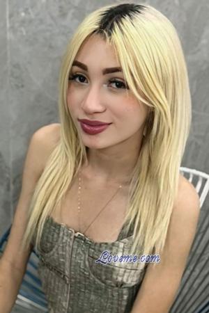 222052 - Camila Age: 23 - Colombia