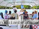 cartagena-women-boat-1104-12