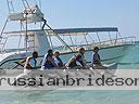 cartagena-women-boat-1104-40