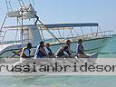 cartagena-women-boat-1104-40